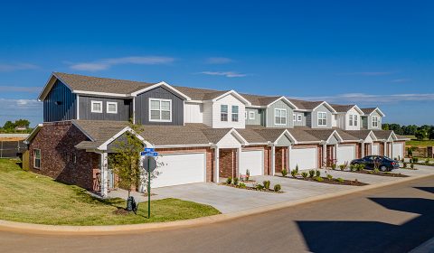 LAUTH COMMUNITIES AQUIRES SYCAMORE HEIGHTS TOWNHOMES A 157-UNIT, CLASS-A PROPERTY IN SPRINGDALE, ARKANSAS